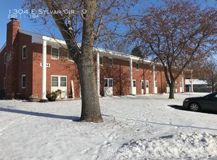 1304 E Sylvan Cir #9, Brandon, SD 57005