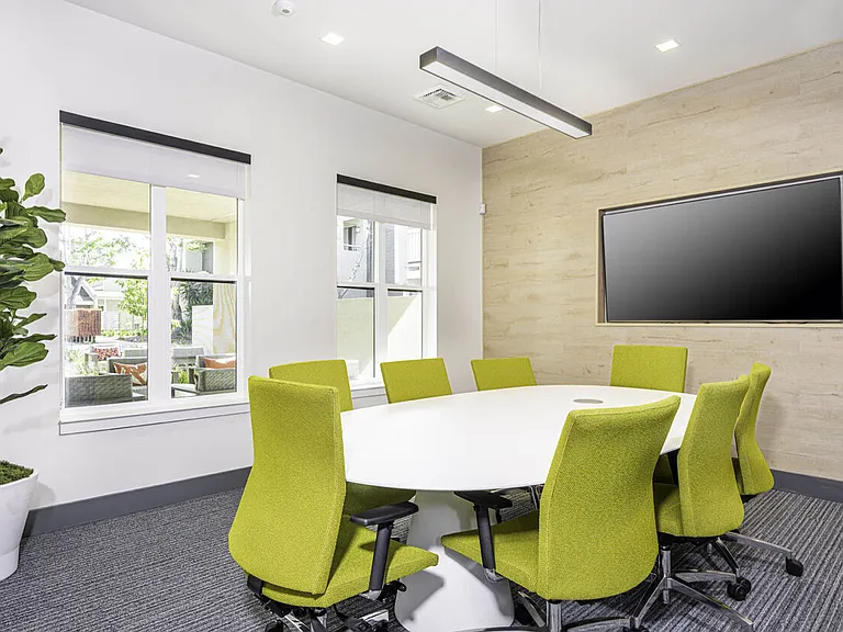 Axiom Tustin — Photo 18