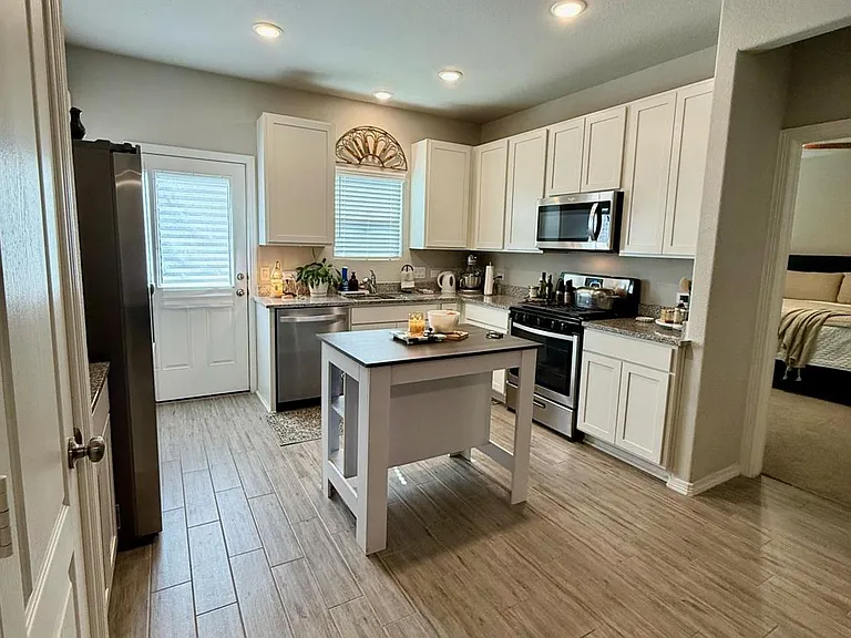 834 Redinger Ridge Dr — Photo 4