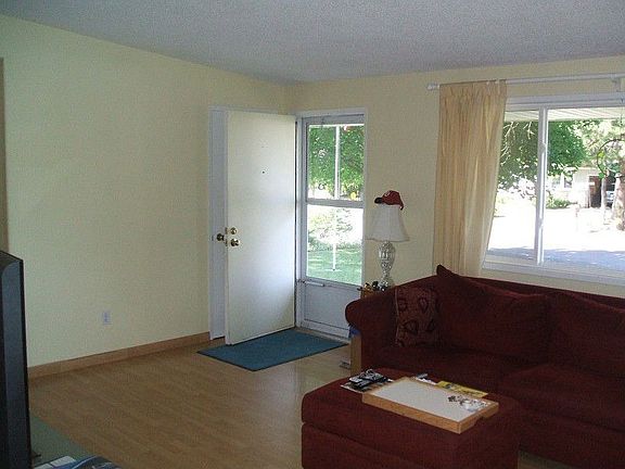 3rd image of 12110 E Lenora Dr