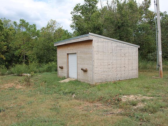 2nd image of 3684 Co Rd 855