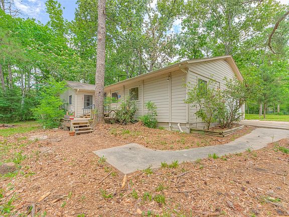 2nd image of 330 Oak Tree Dr