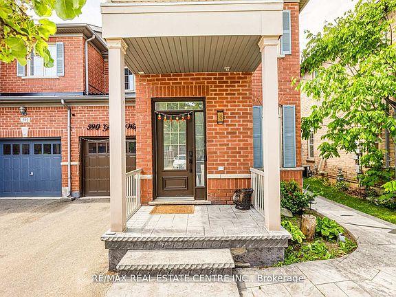 3rd image of 590 Grant Way
