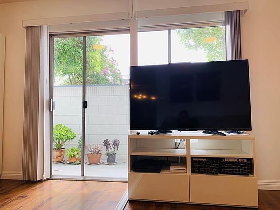 5th image of 1457 Stanford St #3-101