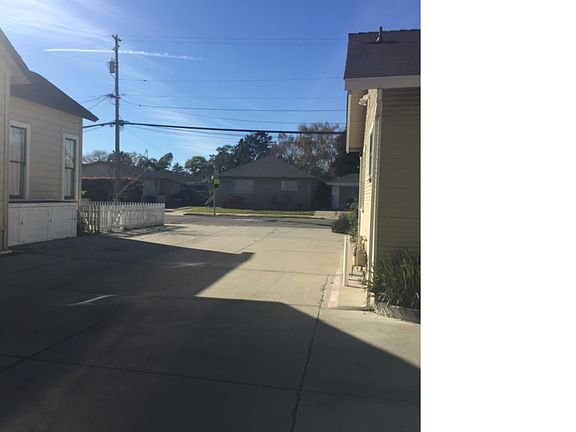 3rd image of 1426 Seabright Ave #B