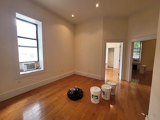 1st image of 301 W 96th St #1X