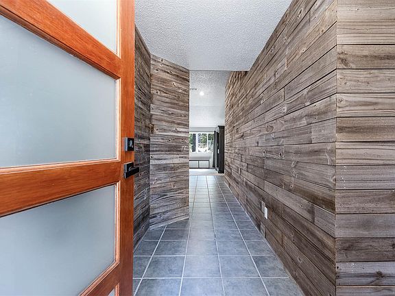 5th image of 172 Park Way