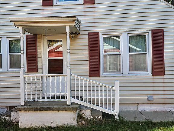 3rd image of 1429 Clarendon Ave
