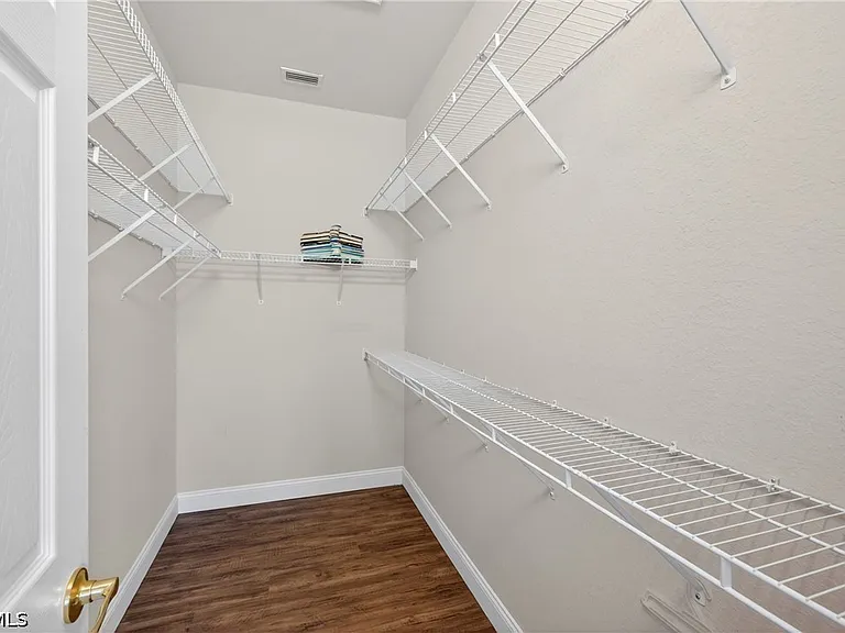 14214 Manchester Dr — Photo 22
