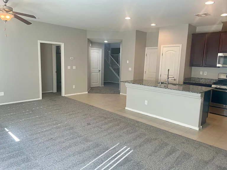 8365 S Pioneer Way — Photo 8