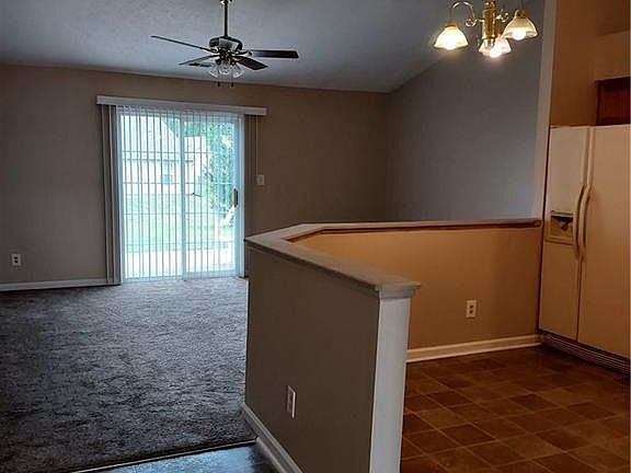 4th image of 201 Woodberry Dr