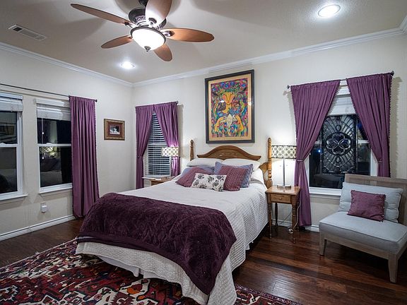 5th image of 5221 Playa Dr