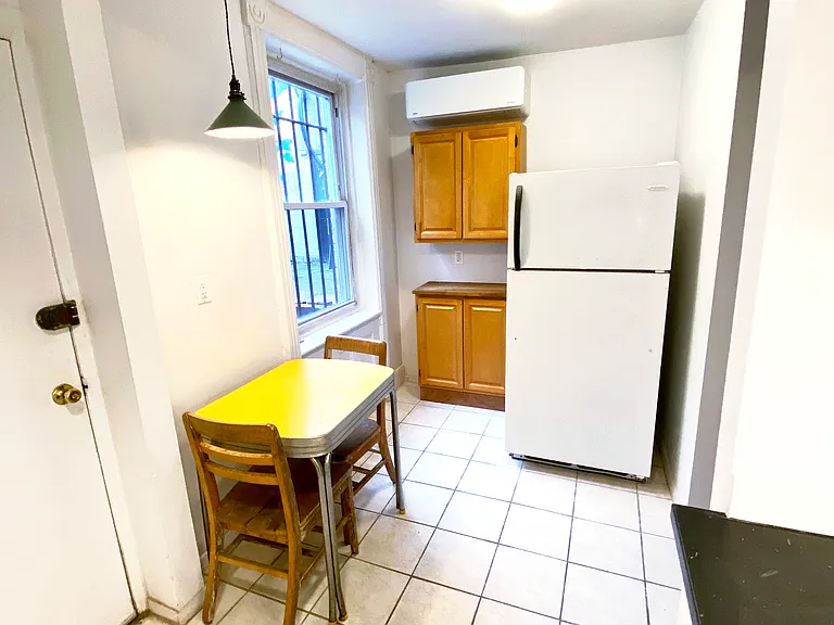807 Willoughby Ave #1 — Photo 10