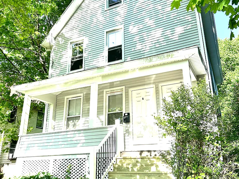7 Maple Pl #1 — Photo 8