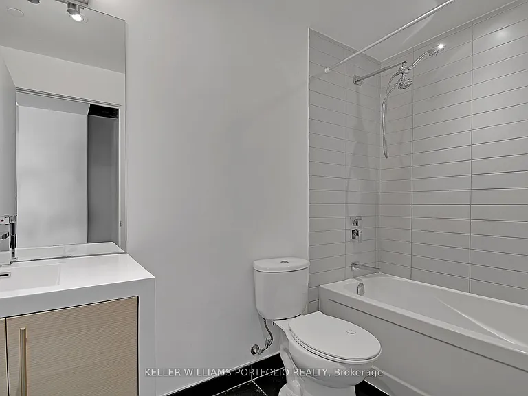 205 Manning Ave #506 — Photo 7