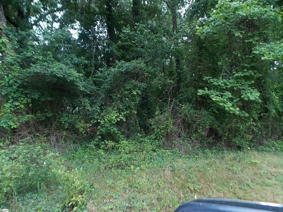 2nd image of 311AA Shirley Rd