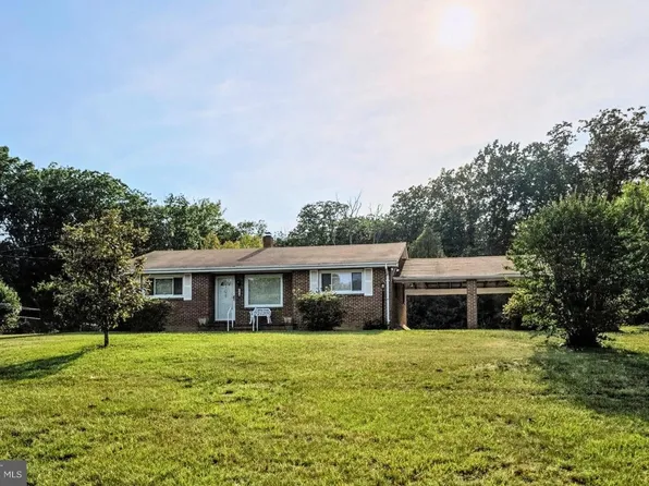 168 Greenbank Rd, Fredericksburg, VA 22406