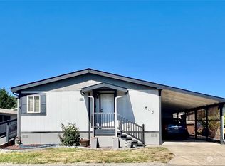 606 Egret Ln, Longview, WA 98632