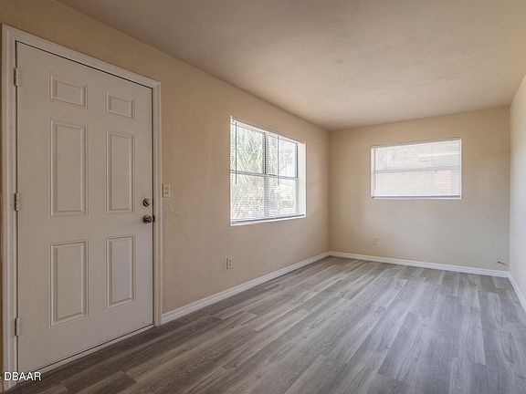 4th image of 425 Jefferson St