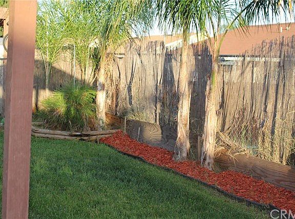 5th image of 24393 Delphinium Ave