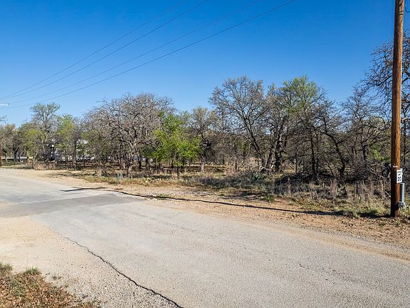 5th image of 1038 Oak Point Dr