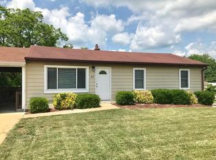 35 New Sugar Creek Rd, Fenton, MO 63026