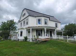 17 Canaan St #2, Canaan, NH 03741
