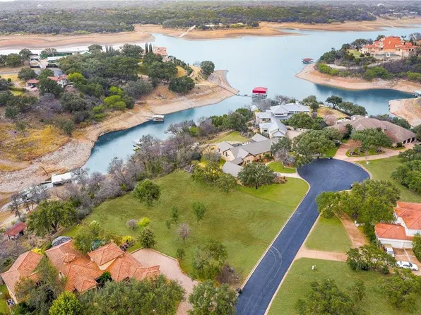 26006 Masters Pkwy, Spicewood, TX 78669