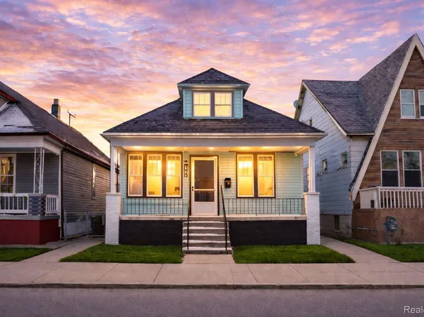 2020 Halleck St, Detroit, MI 48212