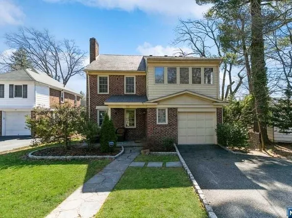 22 Oak St, Tenafly, NJ 07670