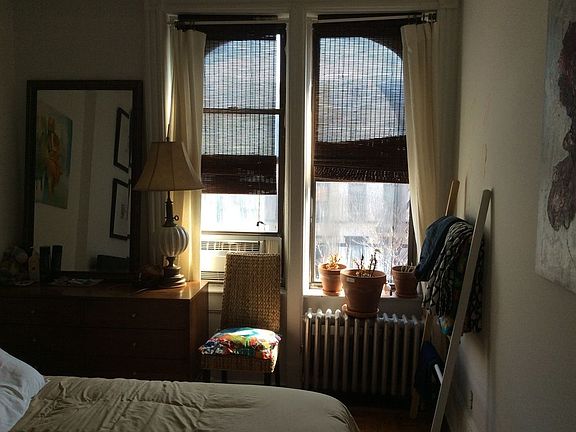 5th image of 382 7th Ave APT 4R