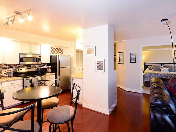 4th image of 601 W 11th Ave APT 903