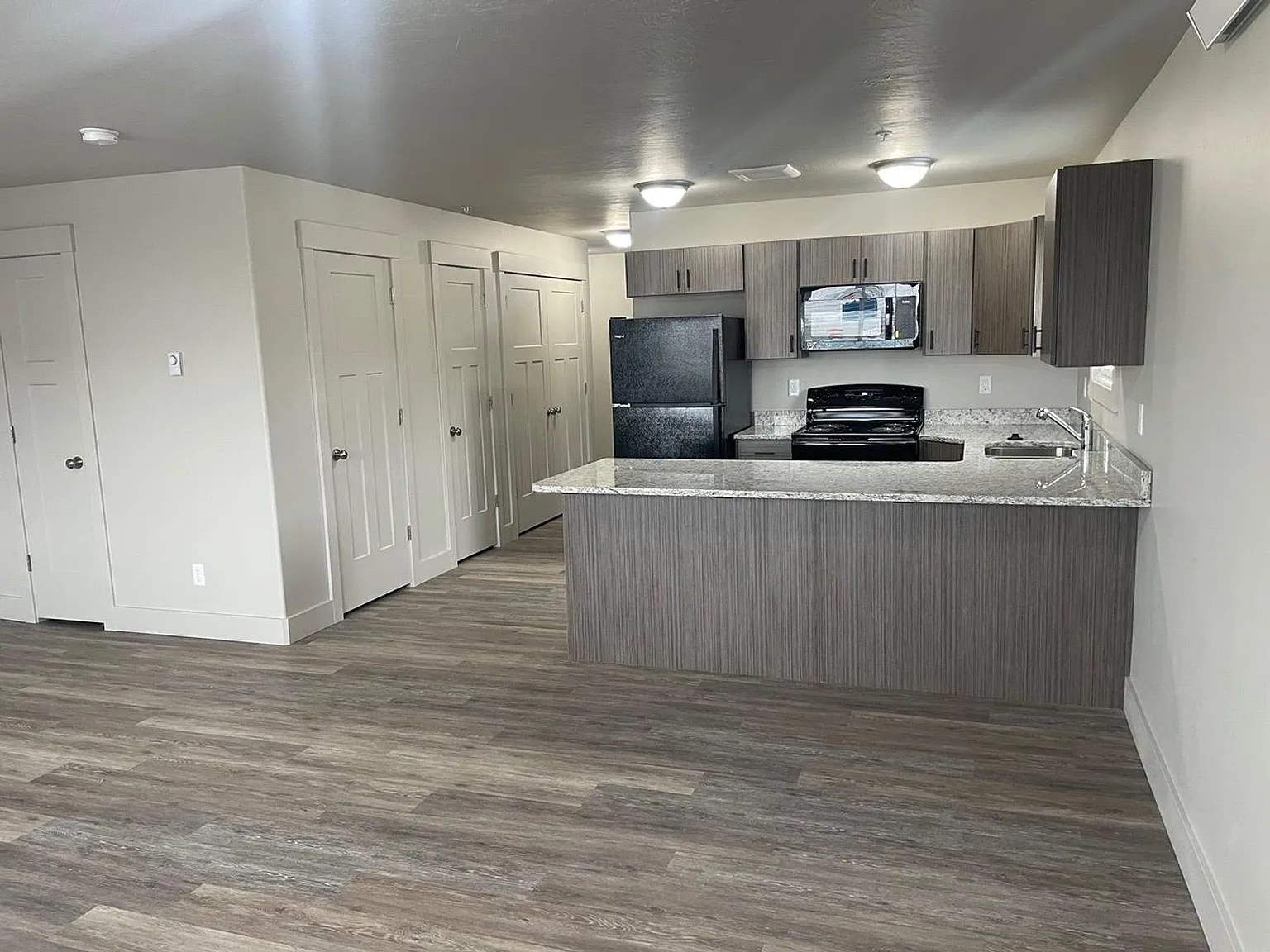 Modern 3-Bedroom, 2-Bath Home in Ammon Built in 2023! — Photo 4