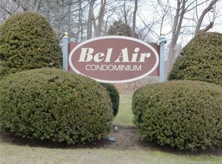 106 Belair Dr, New Milford, CT 06776