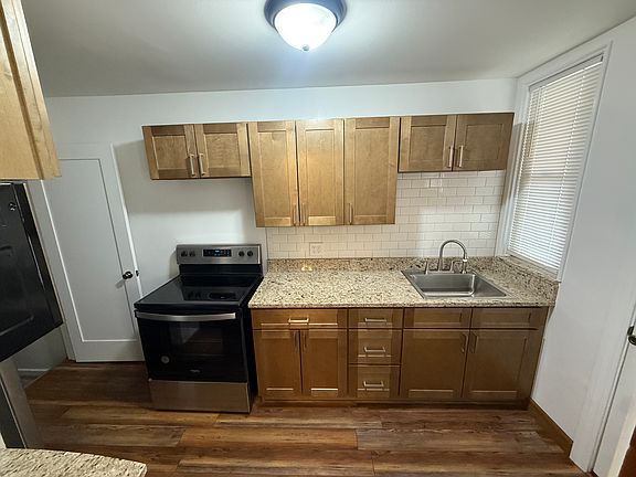 3rd image of 2875-2881 Sullivant Ave #2877