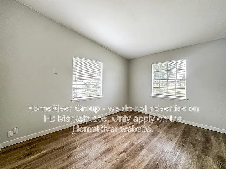 4814 Castle Arms — Photo 7