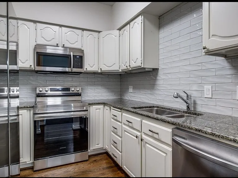 3208 Cole Ave #1109 — Photo 13
