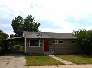 822 Dove St, Glendive, MT 59330