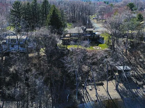 569 Quixote Ave N, Lakeland, MN 55043