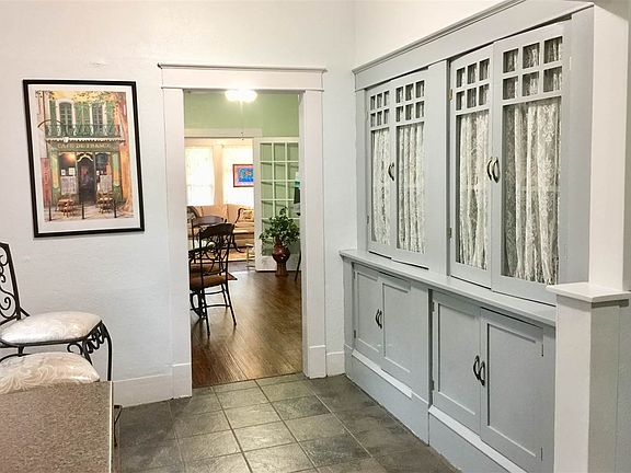 5th image of 621 S Adams St