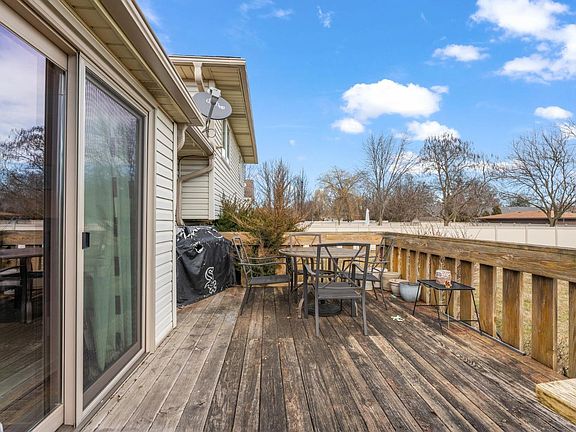5th image of 9533 E Oakridge Dr
