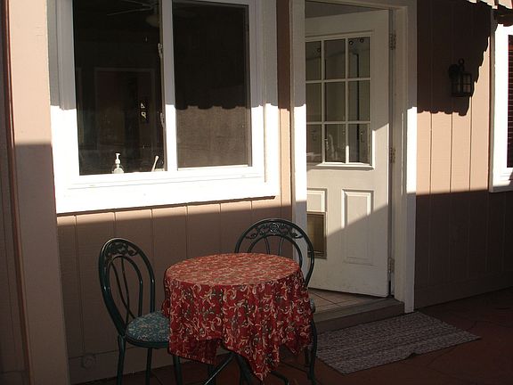 Separate Kitchen Entrance from Courtyard