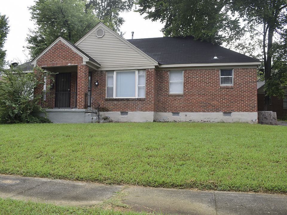 1st image of 1379 N Lexington Cir #1379
