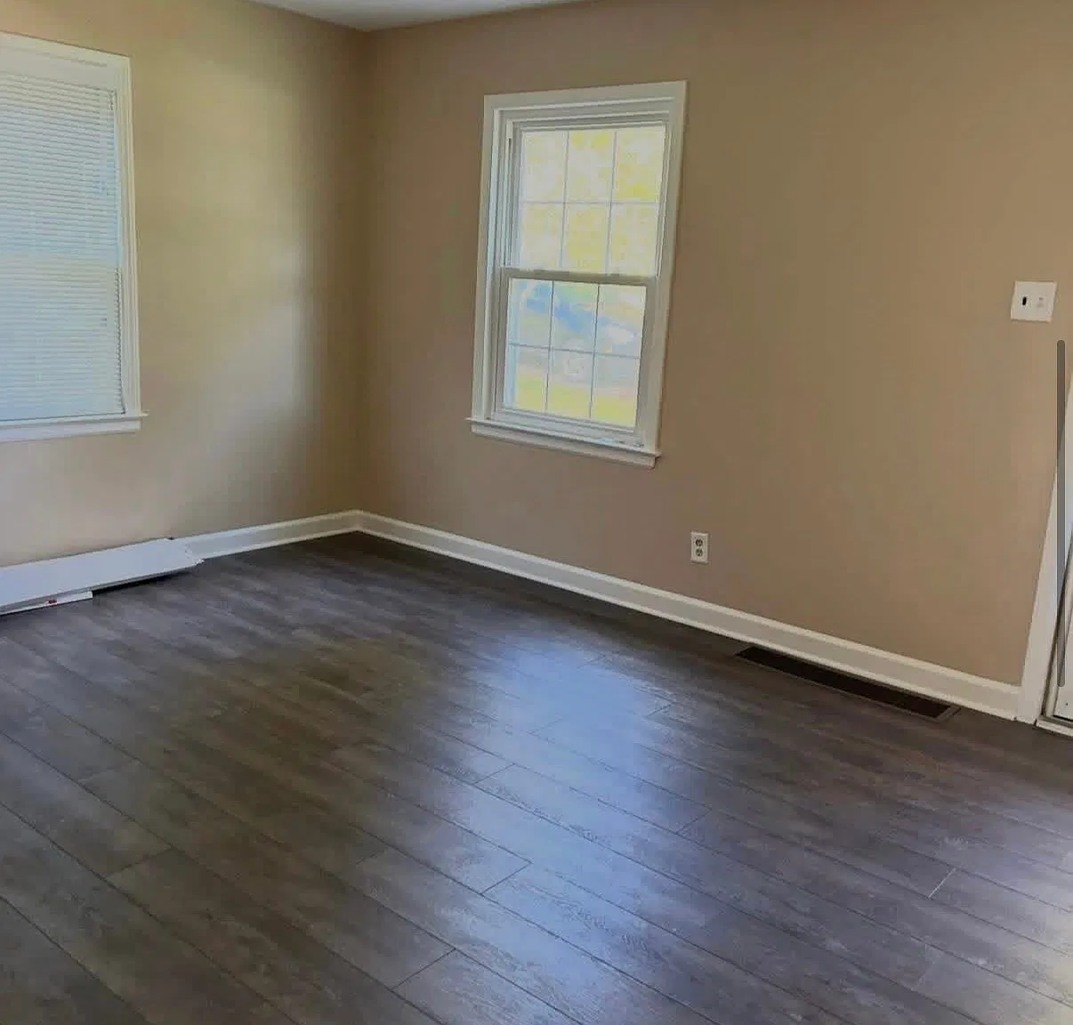 2 bed, 900 sqft, $1,000 — Photo 2