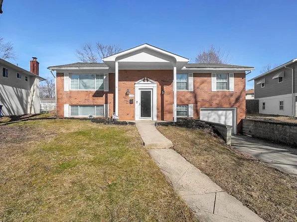 1452 Ironwood Dr, Columbus, OH 43229