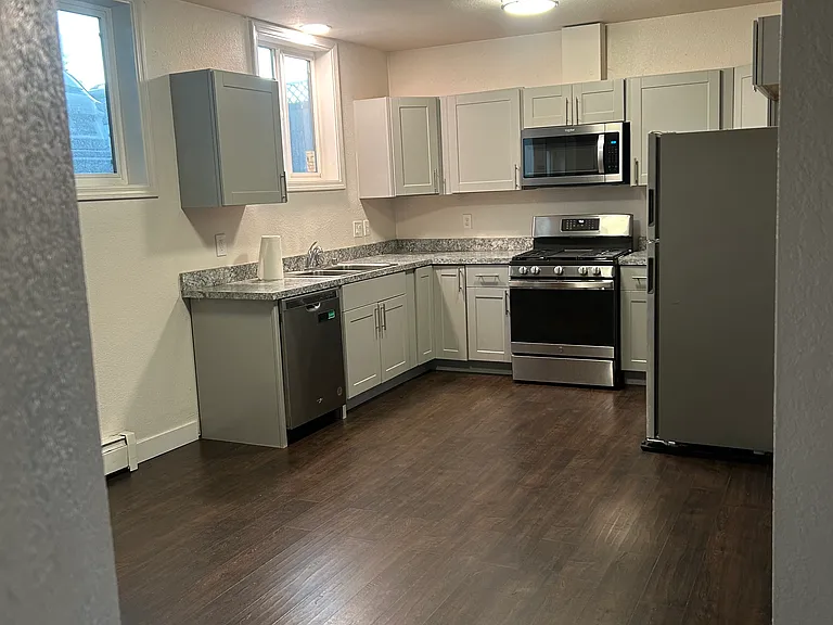 1408 Nichols St #B — Photo 6