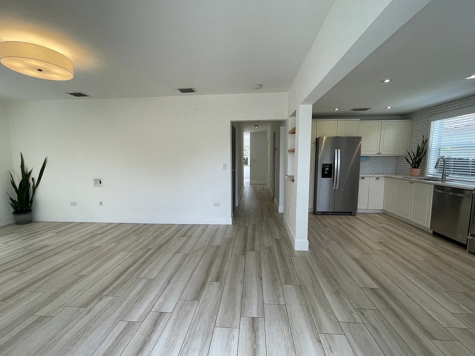 2 bed, 1200 sqft, $4,500 — Photo 2