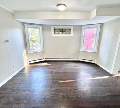 3rd image of 122 S Arlington Ave Floor 2