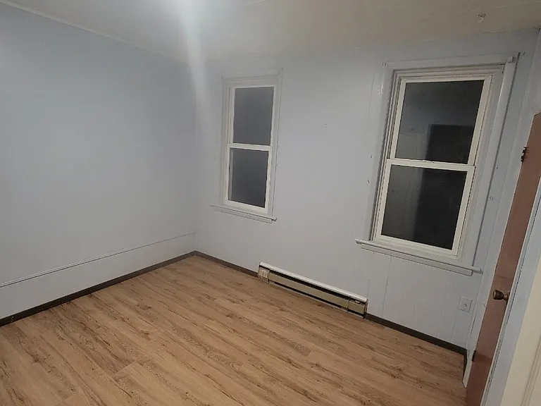 33 E Cherry St — Photo 4