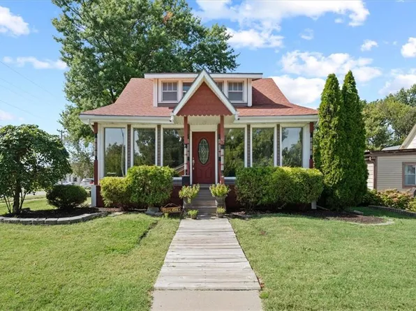 12910 Grandview Rd, Grandview, MO 64030